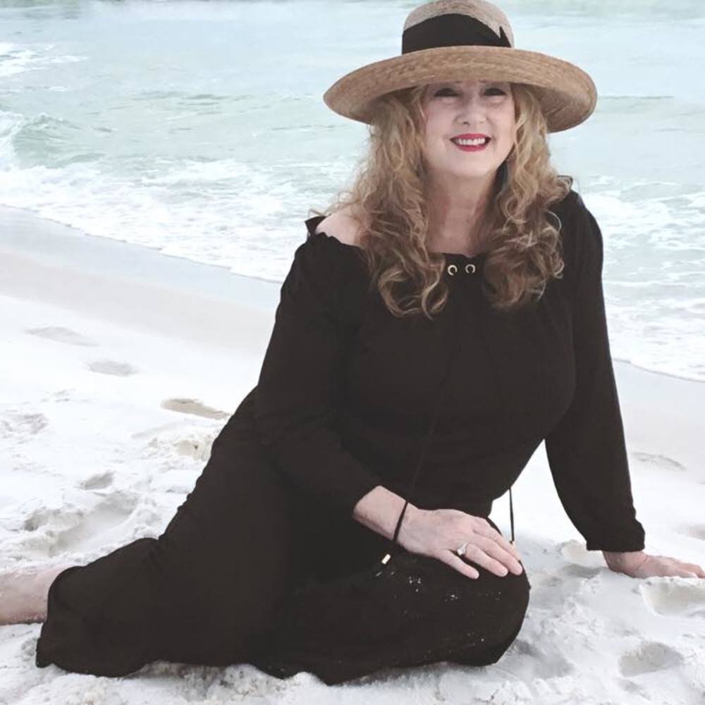 Meet your Posher, Lori